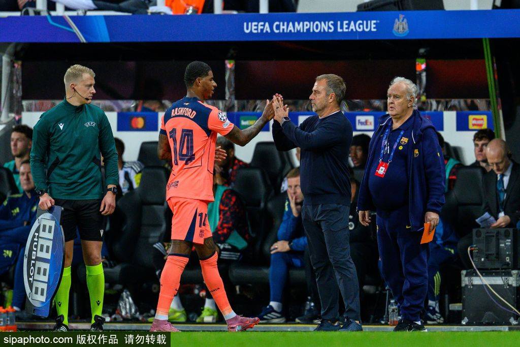 曼联旧将力挺拉什福德：欧冠双响让阿莫林反思